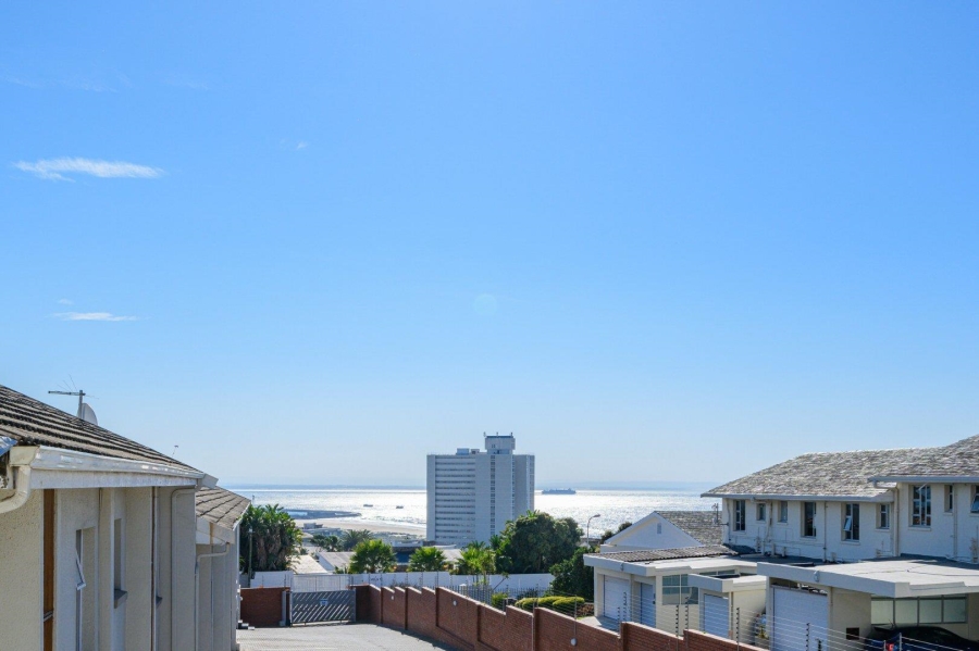 2 Bedroom Property for Sale in Humewood Eastern Cape